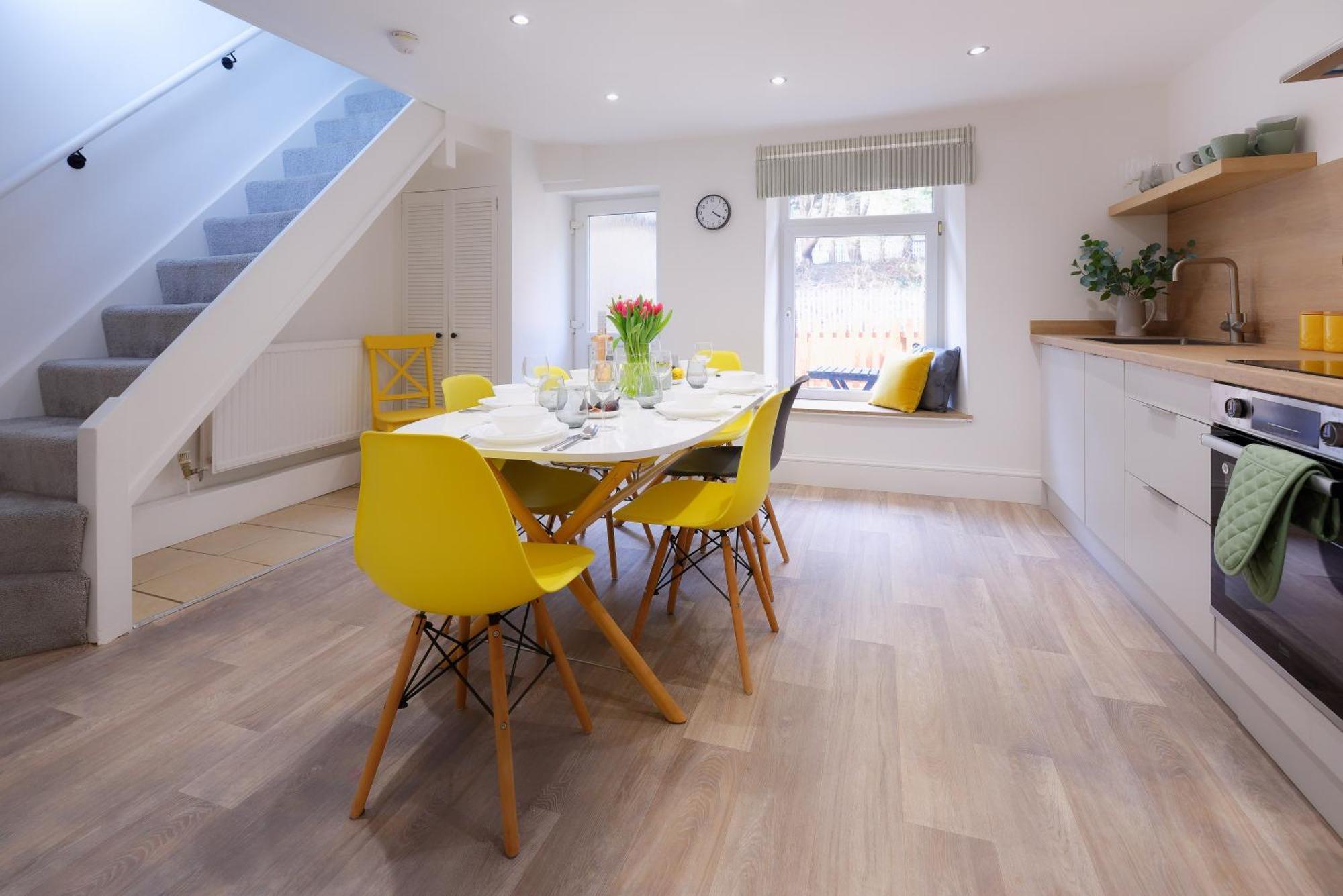 Stayright 3 Bed Home Near Hiking Trails & Parks Llwynypia Exteriér fotografie